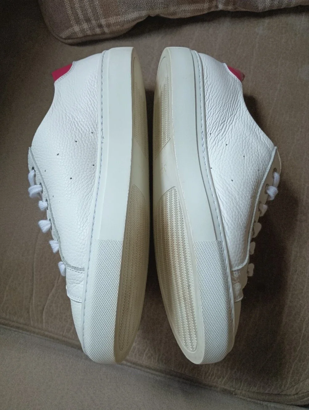 Calla Shoes Star White Grain Leather Hot Pink Accent Wide Fit Sneakers Size 42